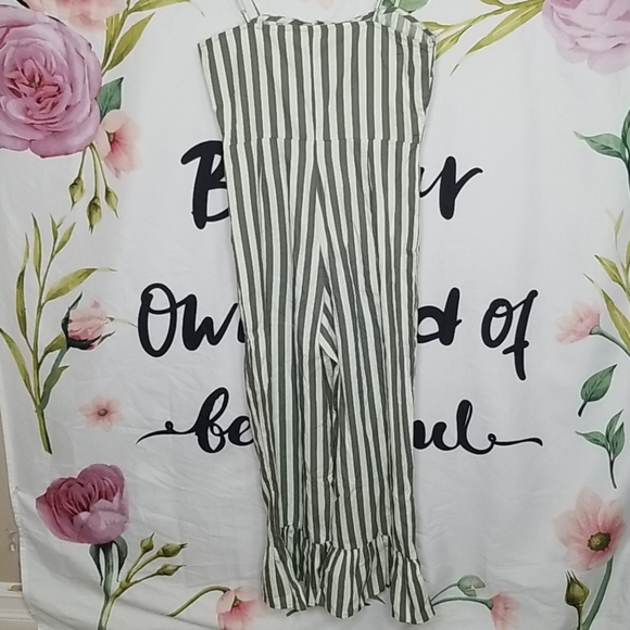 Asos striped jumpsuit frill hem square neck - Picture 10 of 11